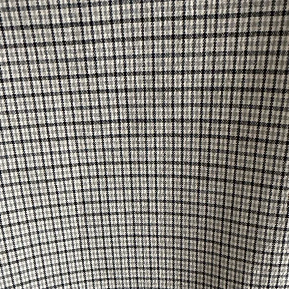 GAP Checkered Wrap Skirt - Picture 4 of 4